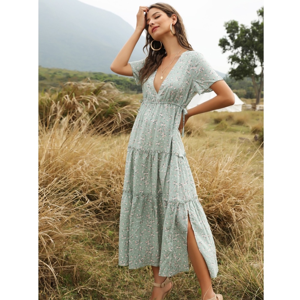 Rouge! Floral Maxi Dress in Light Green
